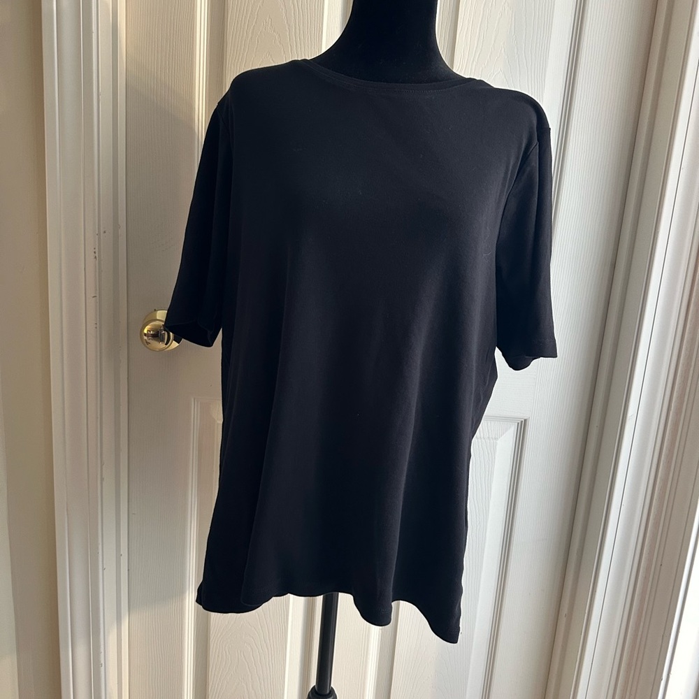 Classic Crew Neck Black T-Shirt